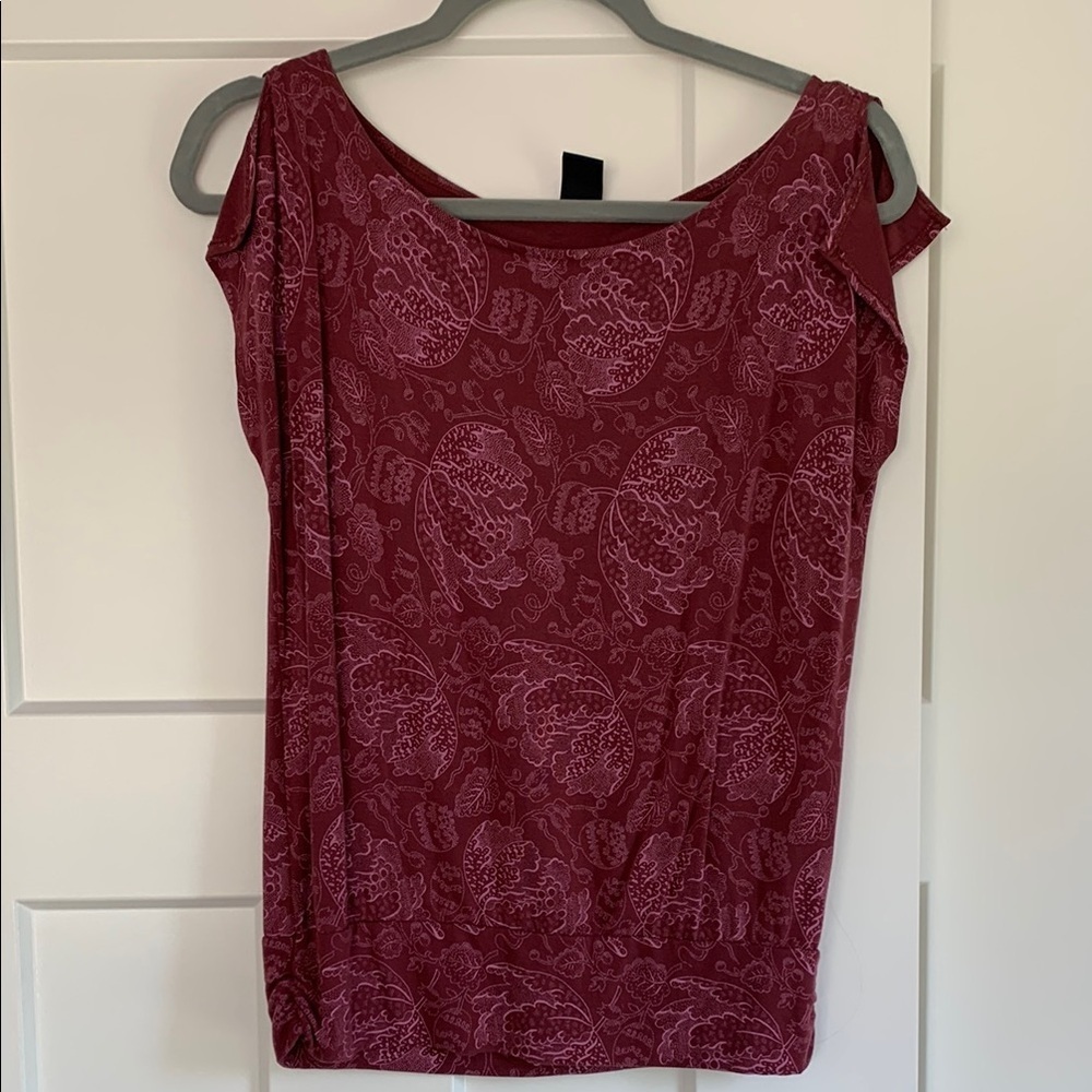 {GAP} Women's Burgundy Floral Top